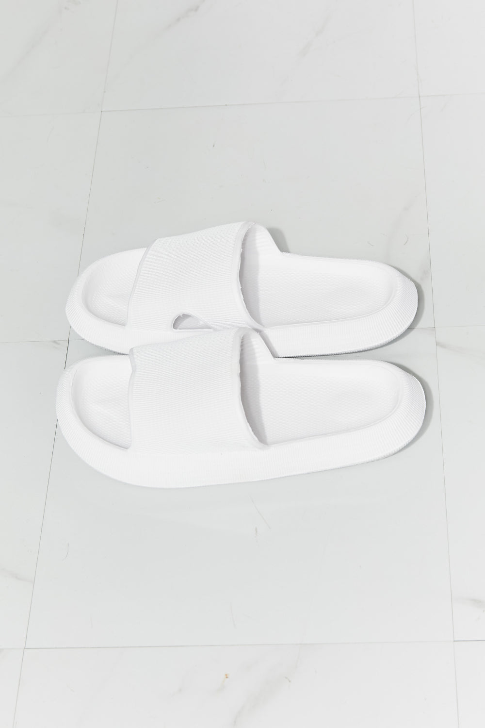 MMShoes Arms Around Me Open Toe Slide in White - T4x Quadruple Love